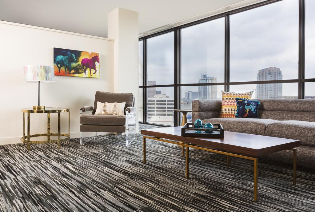 Hotel Derek Houston Galleria Bagian luar foto